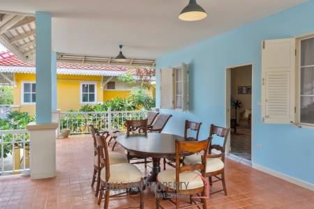 Baan Chai Ley 5 Bedroom Villa In Sam Roi Yot