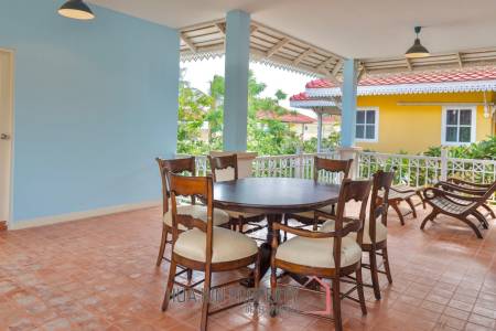 Baan Chai Ley 5 Bedroom Villa In Sam Roi Yot