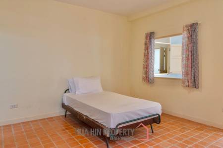 Baan Chai Ley 5 Bedroom Villa In Sam Roi Yot