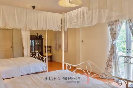 Baan Chai Ley 5 Bedroom Villa In Sam Roi Yot