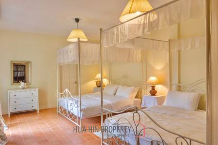 Baan Chai Ley 5 Bedroom Villa In Sam Roi Yot