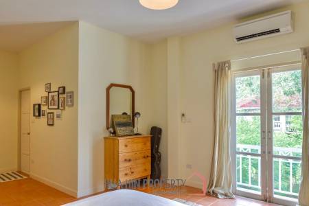 Baan Chai Ley 5 Bedroom Villa In Sam Roi Yot