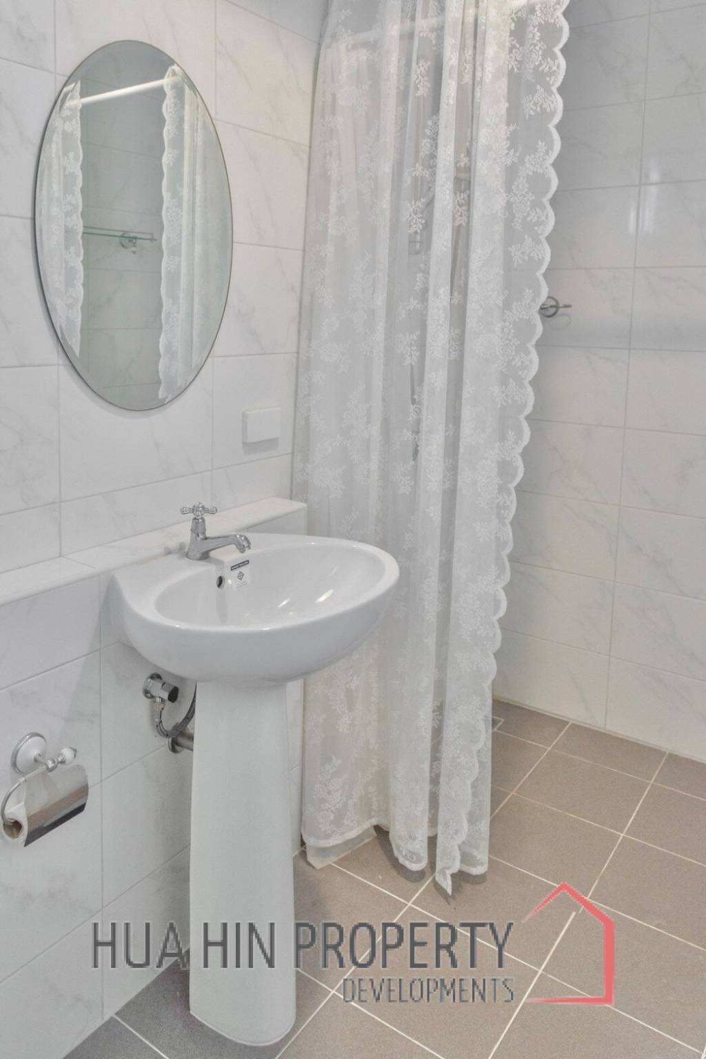 Baan Chai Ley 5 Bedroom Villa In Sam Roi Yot