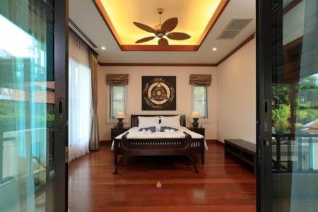 4 Bedroom 600 SQ.M Villa at Naiharn Baan Bua