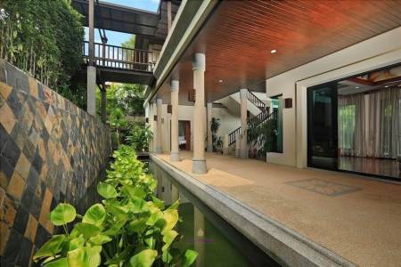 4 Bedroom 600 SQ.M Villa at Naiharn Baan Bua