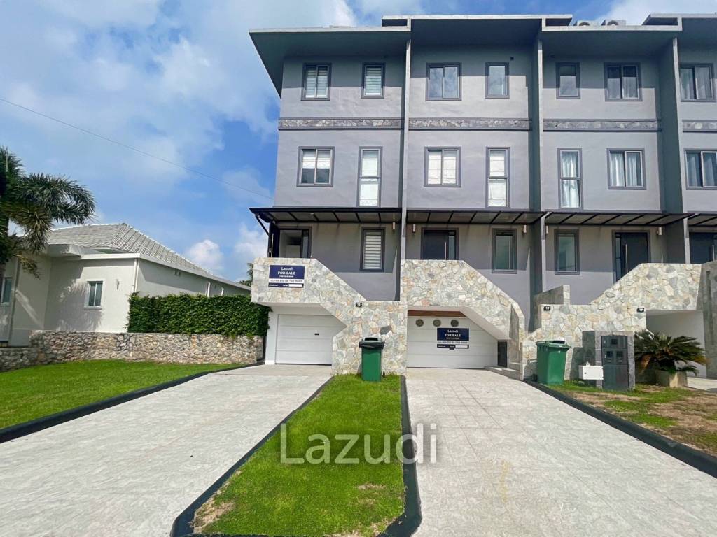 ฺBlack Mountain: 4-Story Townhouse Corner Unit