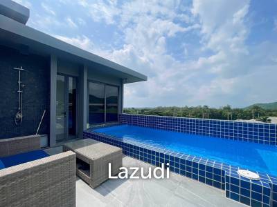 Black Mountain: 4-Story Townhouse Corner Unit