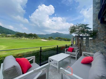 Black Mountain: 4-Story Townhouse Corner Unit