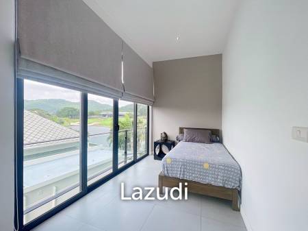 ฺBlack Mountain: 4-Strory Townhouse Corner Unit