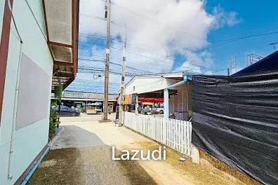 Land and Comercial Business for sale