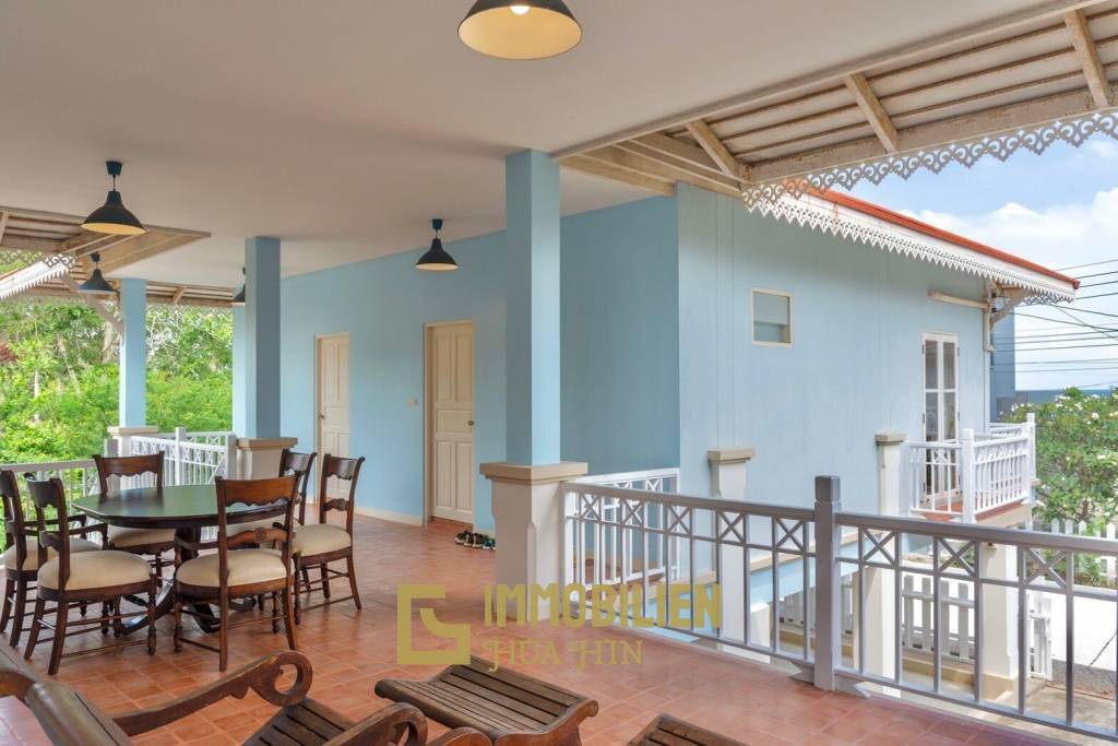 Baan Chai Ley 5 Bedroom Villa In Sam Roi Yot