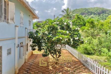 Baan Chai Ley: 5 Schlafzimmer Villa in Sam Roi Yot