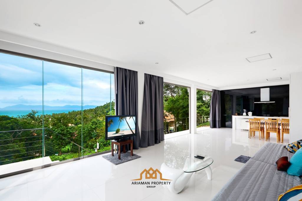 4-Bed Sea View Villa in Serene Location