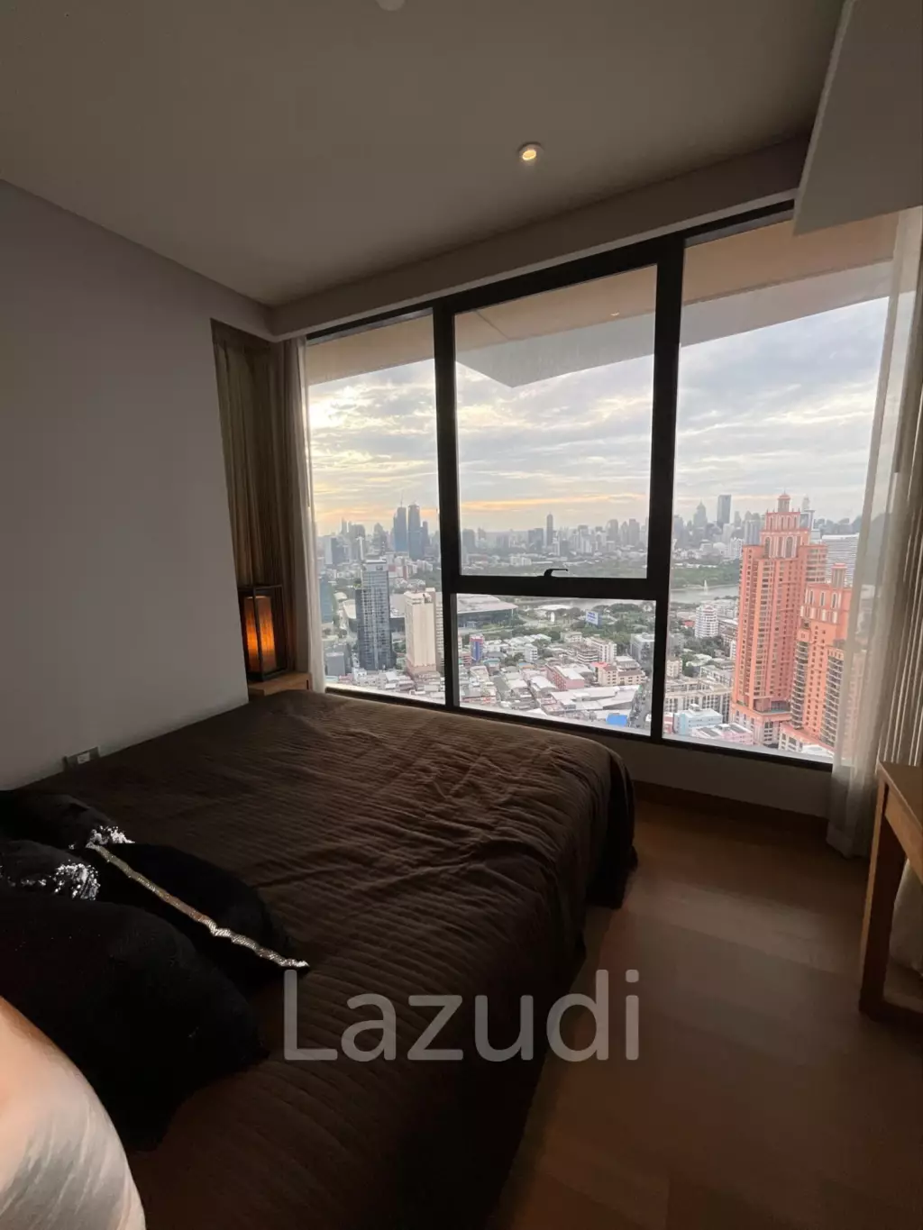 2 Bed 2 Bath 55 SQ.M The Lumpini 24