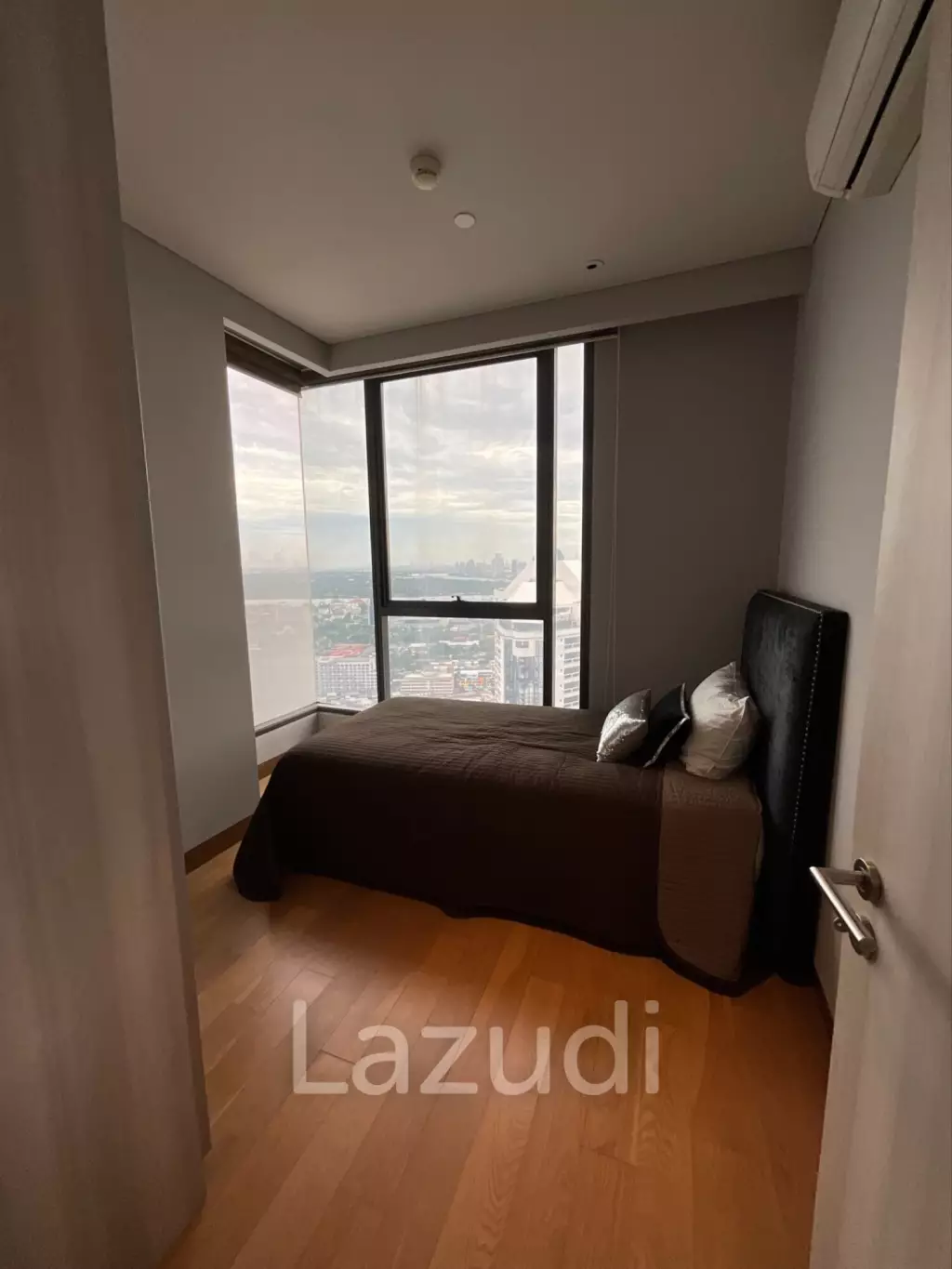 2 Bed 2 Bath 55 SQ.M The Lumpini 24