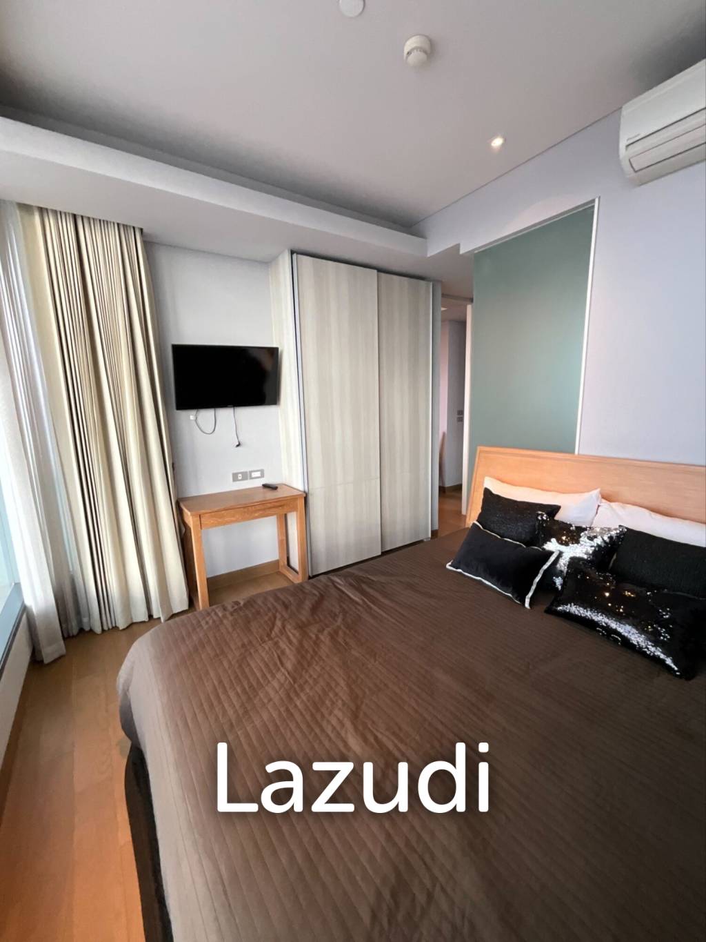 2 Bed 2 Bath 55 SQ.M The Lumpini 24