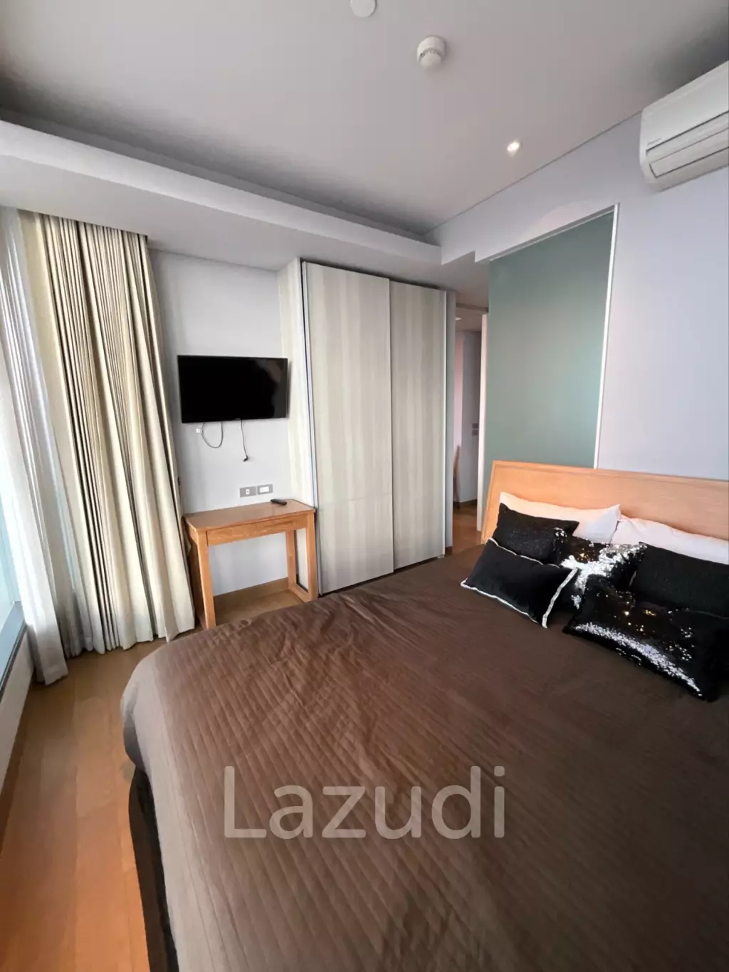 2 Bed 2 Bath 55 SQ.M The Lumpini 24