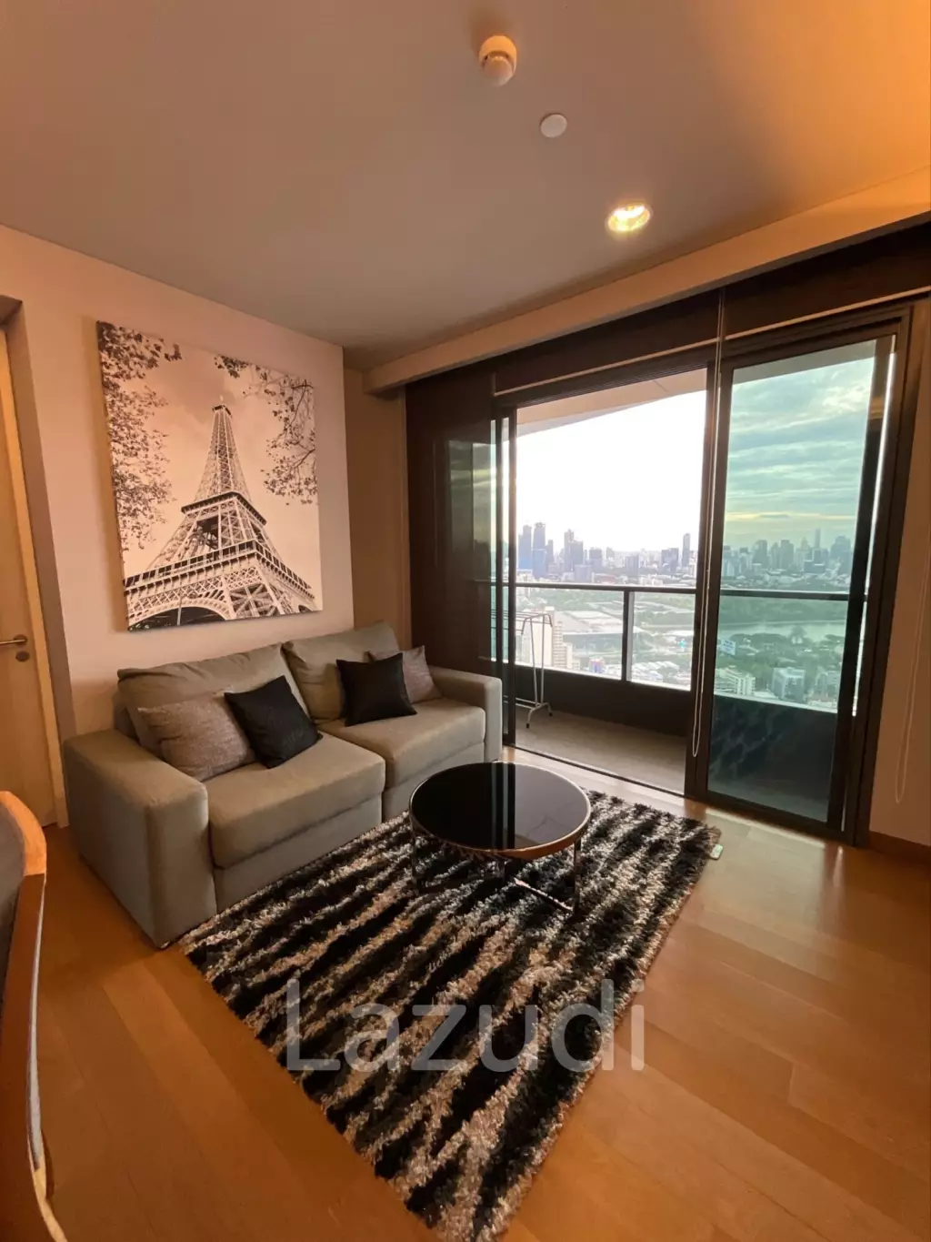 2 Bed 2 Bath 55 SQ.M The Lumpini 24