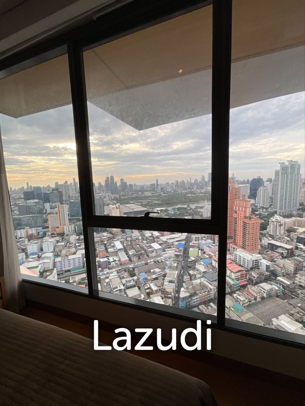 2 Bed 2 Bath 55 SQ.M The Lumpini 24