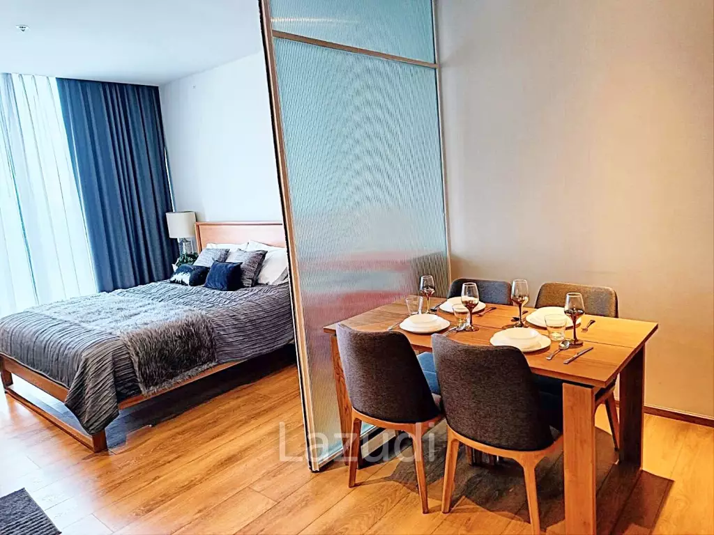 1 Bed 1 Bath 30 SQ.M Park Origin Phromphong