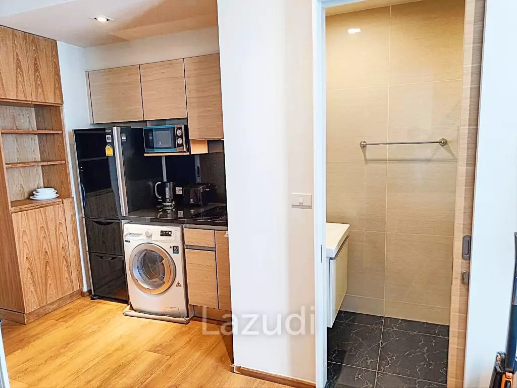 1 Bed 1 Bath 30 SQ.M Park Origin Phromphong