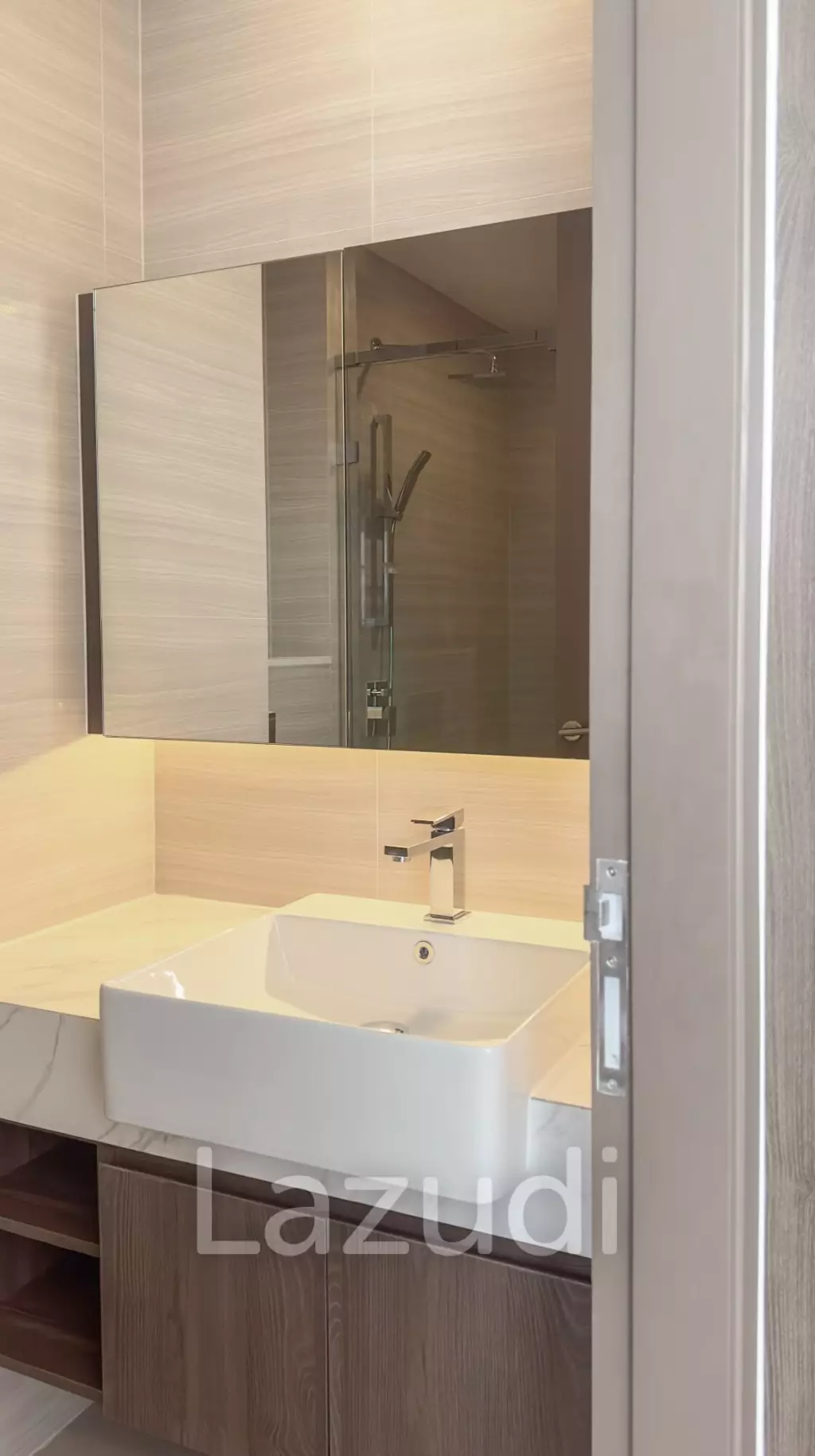 1 Bed 1 Bath 32 SQ.M Park Origin Thonglor