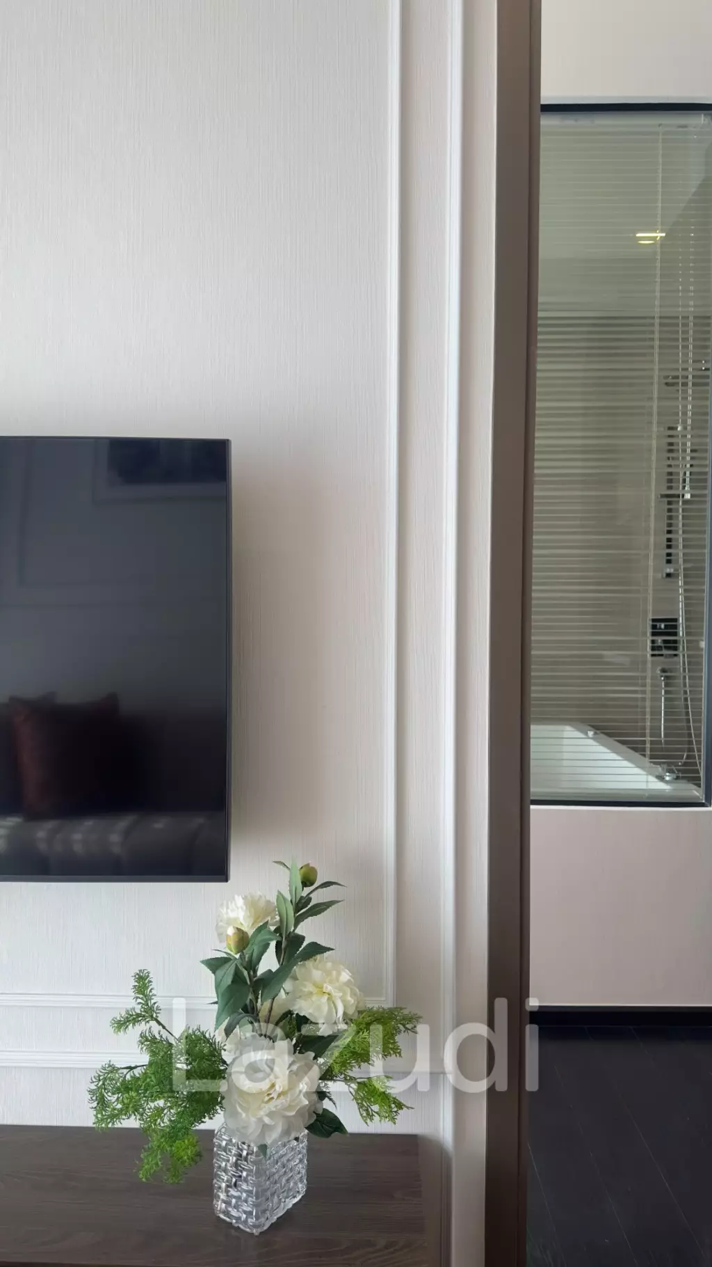1 Bed 1 Bath 32 SQ.M Park Origin Thonglor