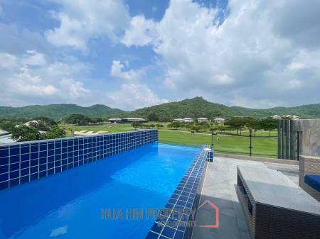 Black Mountain: 4-Strory Townhouse Corner Unit