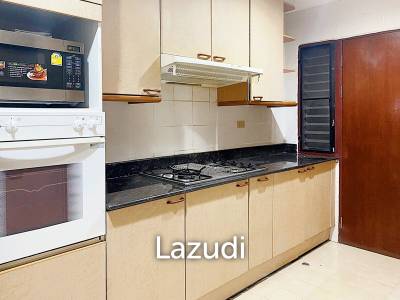 3 Bed 3 Bath 220 SQ.M G.P. Grande Tower