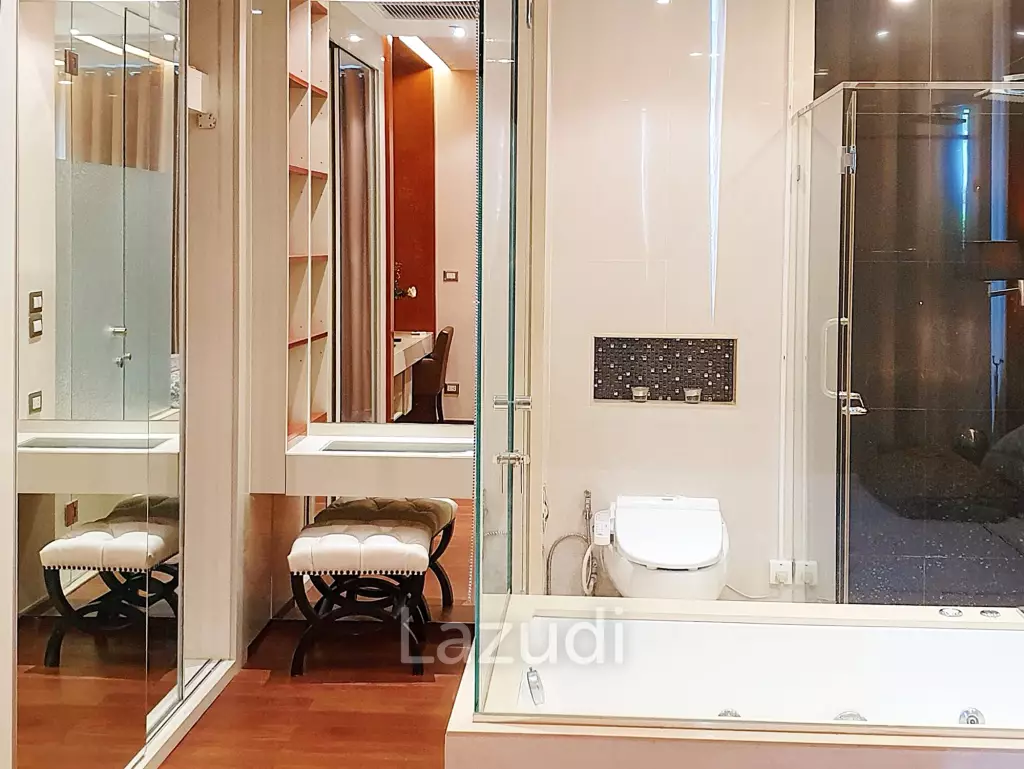 1 Bed 1 Bath 52 SQ.M The Address Sukhumvit 28