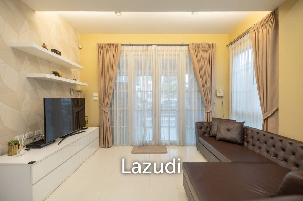 3 Bed 3 Bath 280 SQ.M Bless town Sukhumvit 50