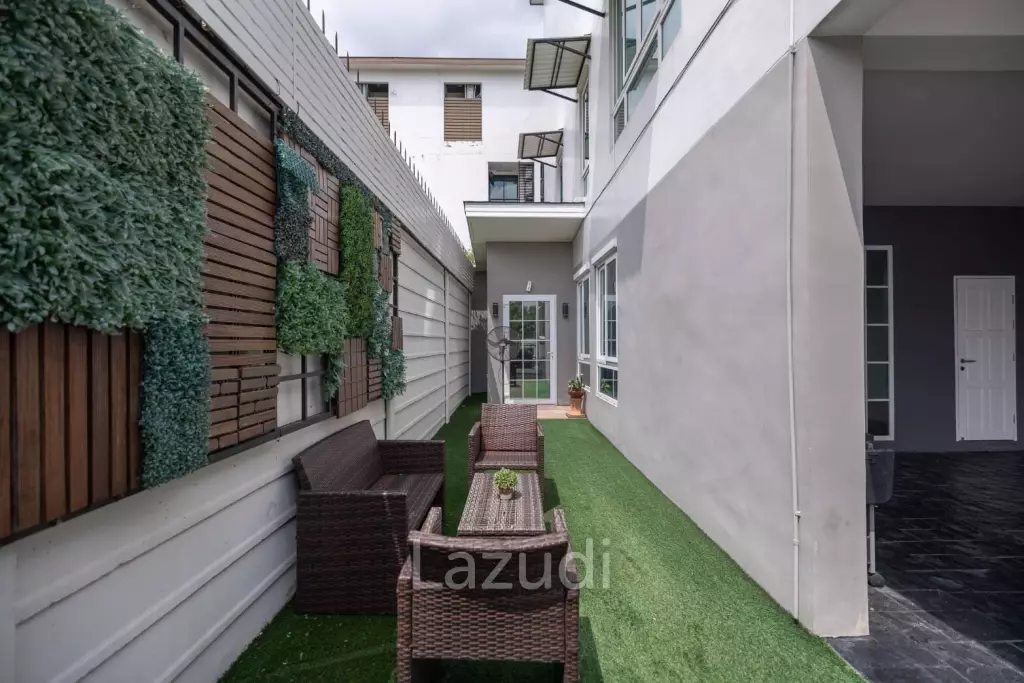3 Bed 3 Bath 280 SQ.M Bless town Sukhumvit 50