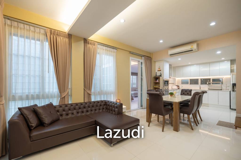 3 Bed 3 Bath 280 SQ.M Bless town Sukhumvit 50