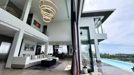 Luxurious Seaview 5 Bedroom Villa In Thalang, Phuket