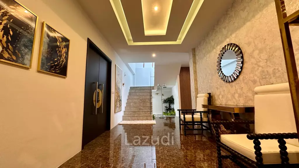 Luxurious Seaview 5 Bedroom Villa In Thalang, Phuket