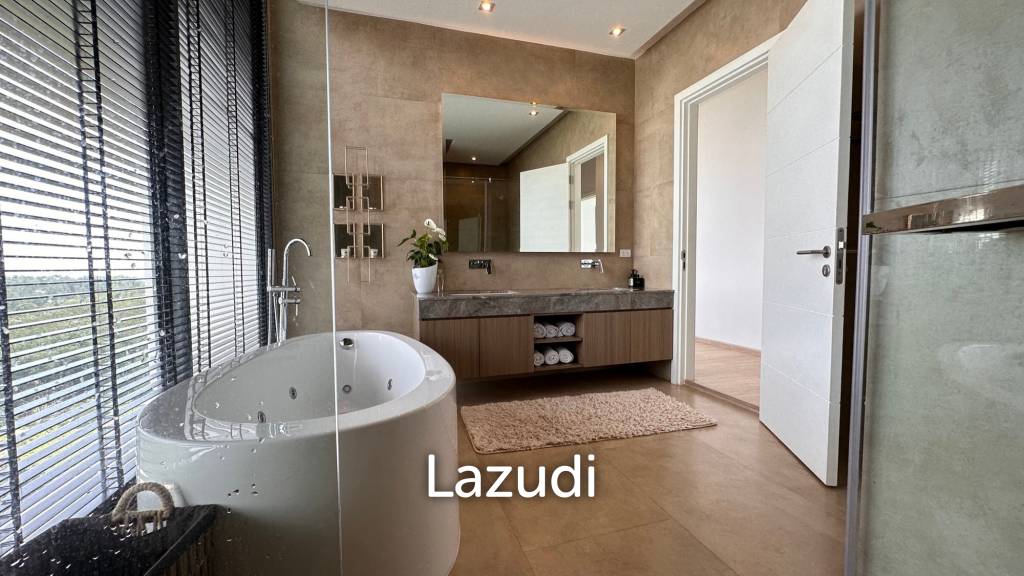 Luxurious Seaview 5 Bedroom Villa In Thalang, Phuket
