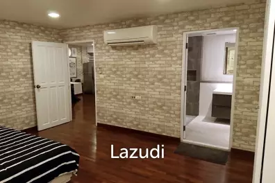 62 sqm stylish 1 bedroom condo on 4th floor in Khlong Tan Nuea Bangkok