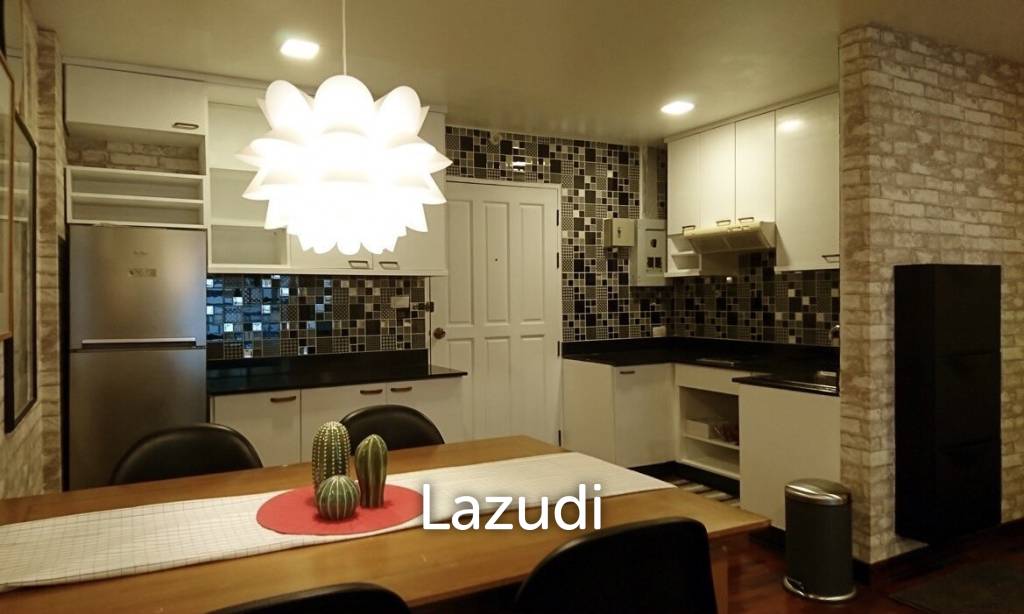 62 sqm stylish 1 bedroom condo on 4th floor in Khlong Tan Nuea Bangkok