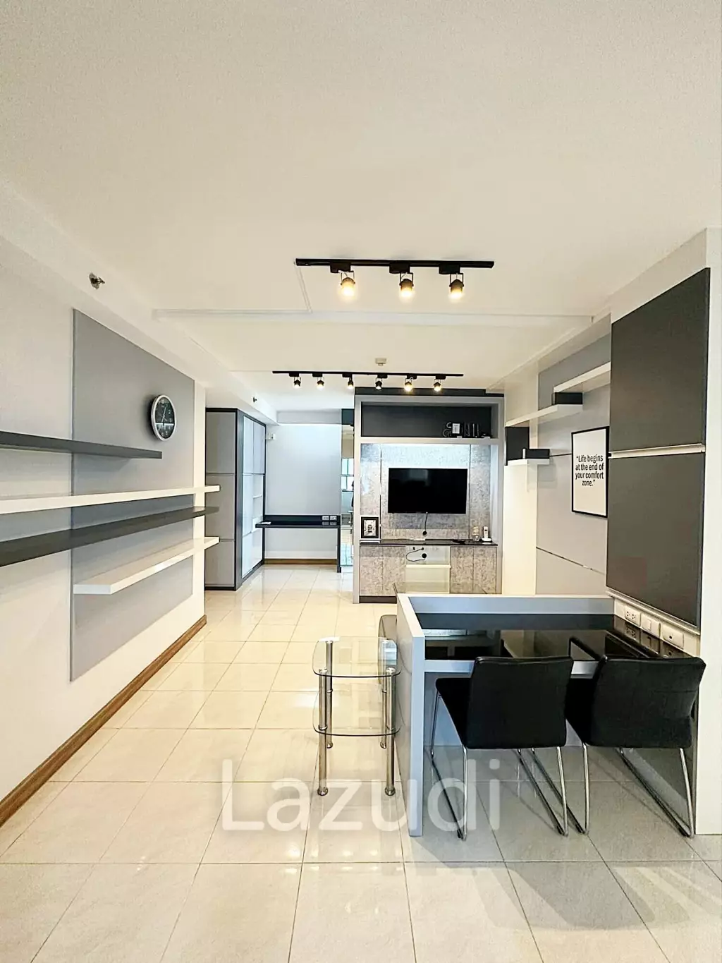 2 Bed 70 SQ.M Supalai Park Ekkamai-Thonglor