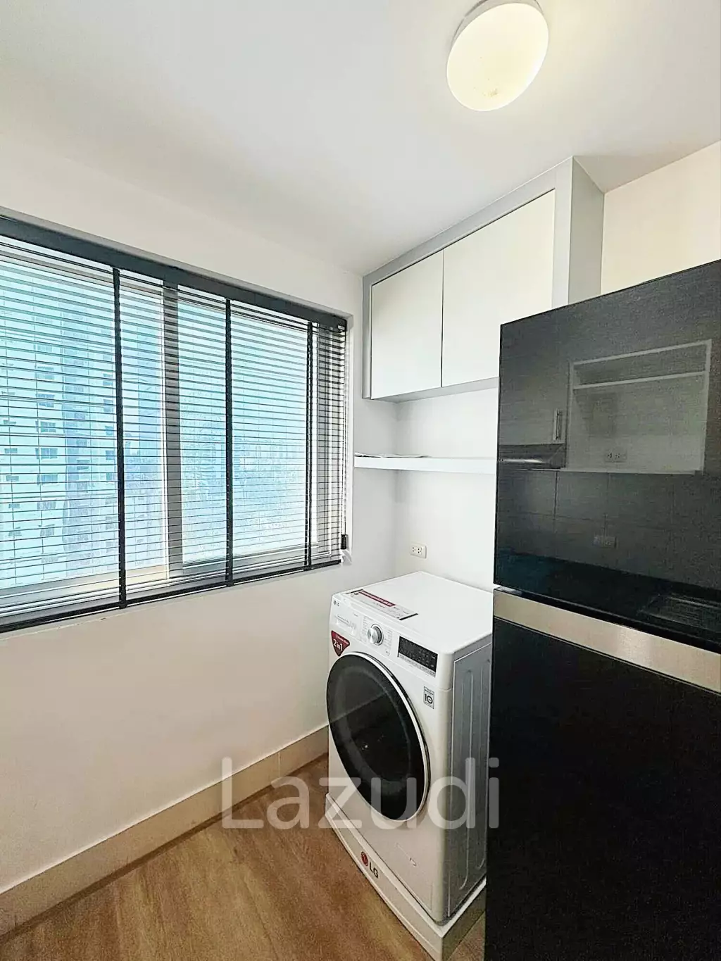2 Bed 70 SQ.M Supalai Park Ekkamai-Thonglor