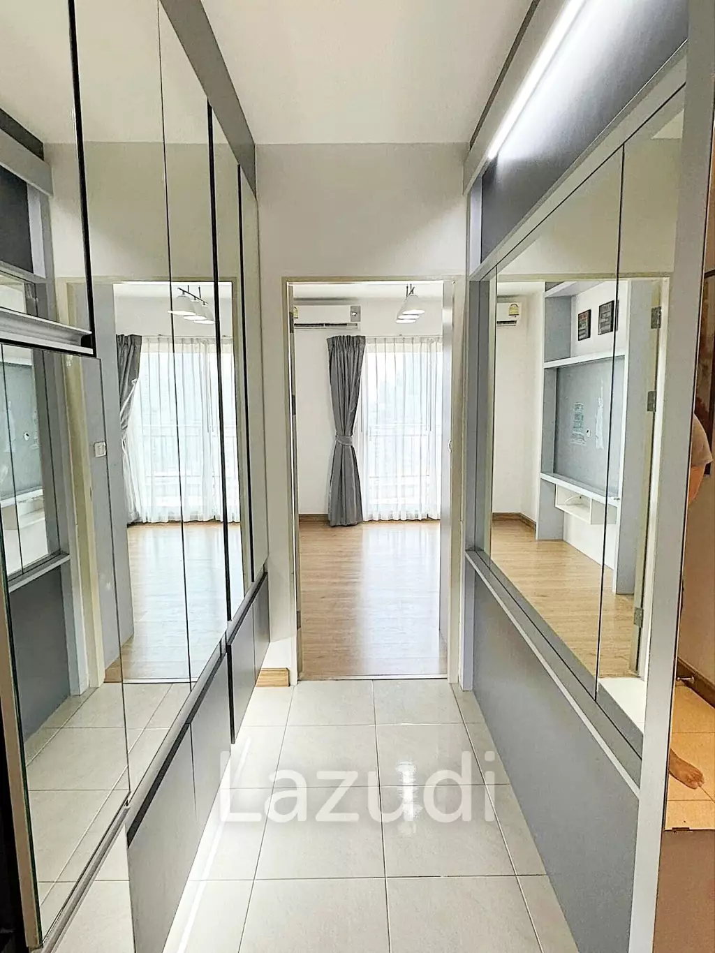 2 Bed 70 SQ.M Supalai Park Ekkamai-Thonglor