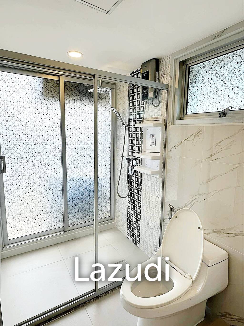 2 Bed 70 SQ.M Supalai Park Ekkamai-Thonglor