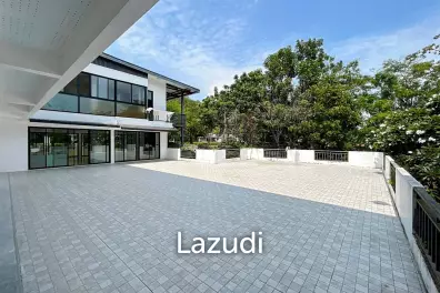 Stand Alone 5 Bedroom Villa On A Large Land Plot