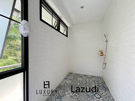 8,145 metro cuadrado 5 ` 5 Baño Villa de Venta