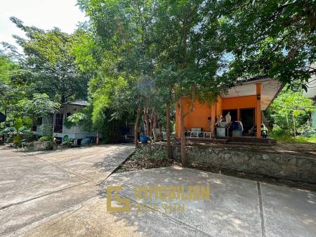 Stand Alone 5 Bedroom Villa On A Large Land Plot