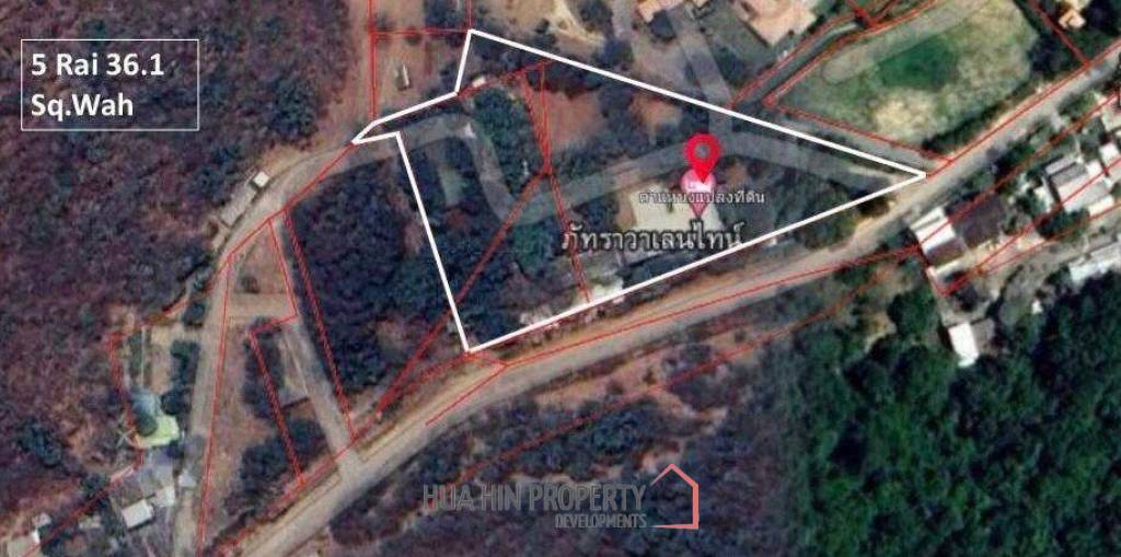 Stand Alone 5 Bedroom Villa On A Large Land Plot
