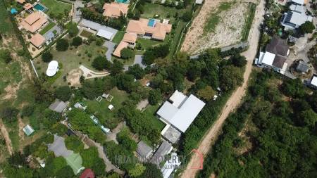 Stand Alone 5 Bedroom Villa On A Large Land Plot