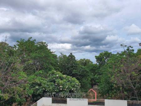 Stand Alone 5 Bedroom Villa On A Large Land Plot