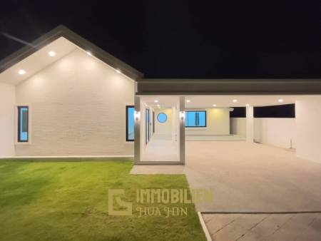 Freistehende Pool Villa im nordischen Stil mit 3 Schlafzimmern