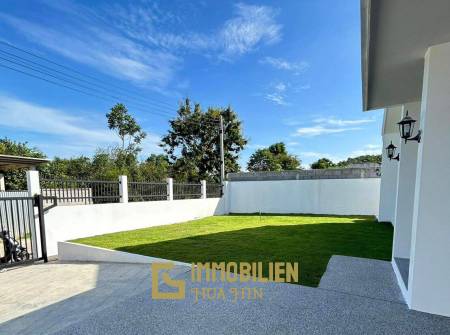 Freistehende Pool Villa im nordischen Stil mit 3 Schlafzimmern